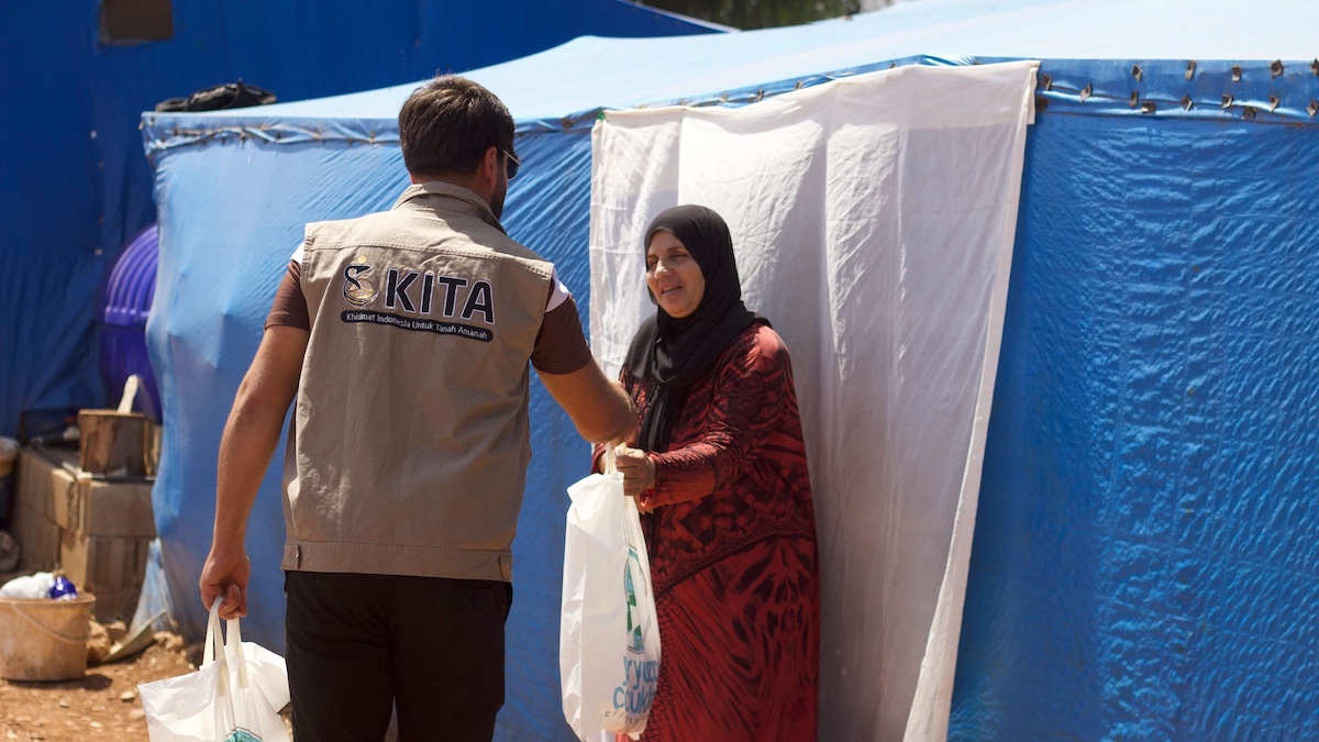 Distribusi di Garis Depan Yaman